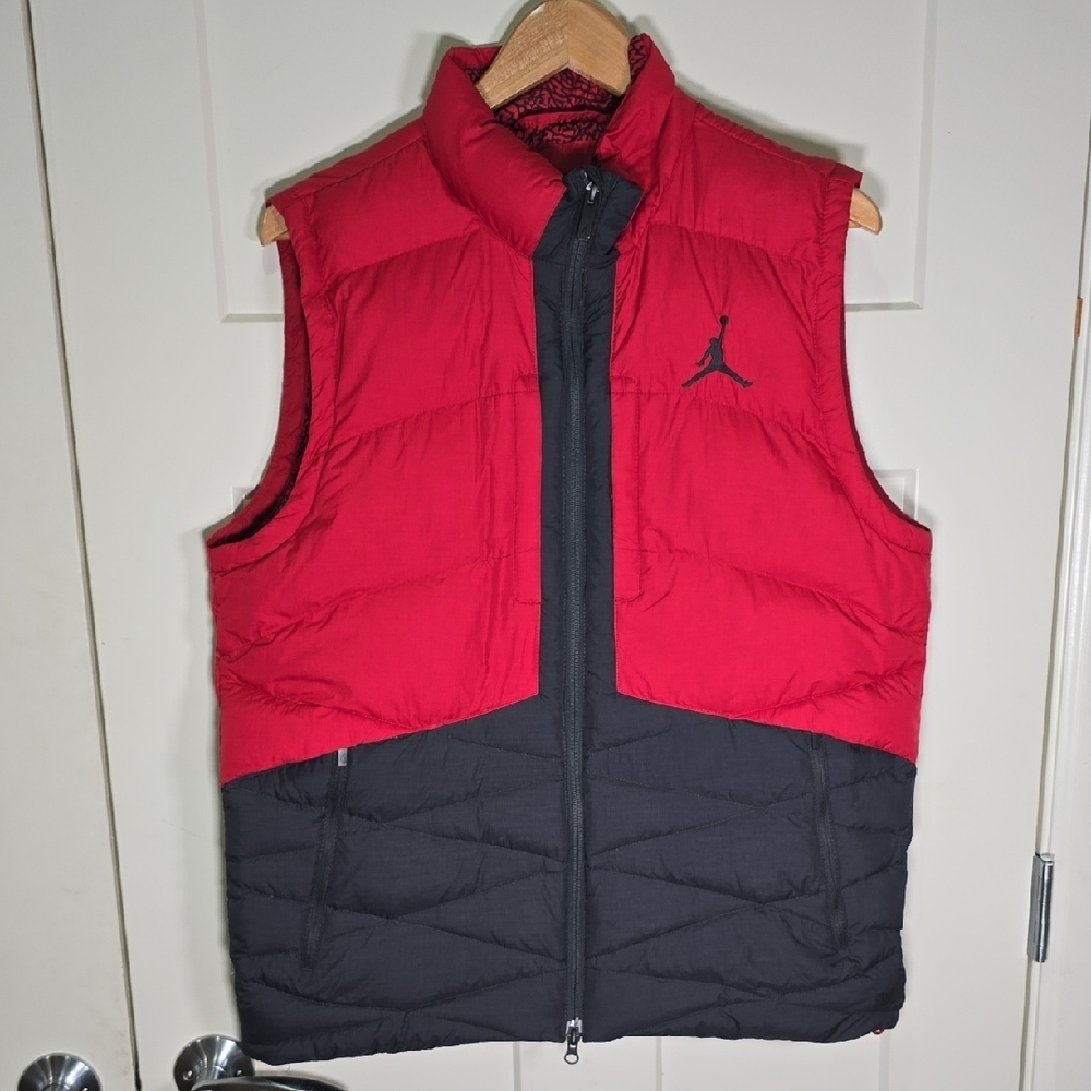 Jordan Men's Bold Red and Black Vest